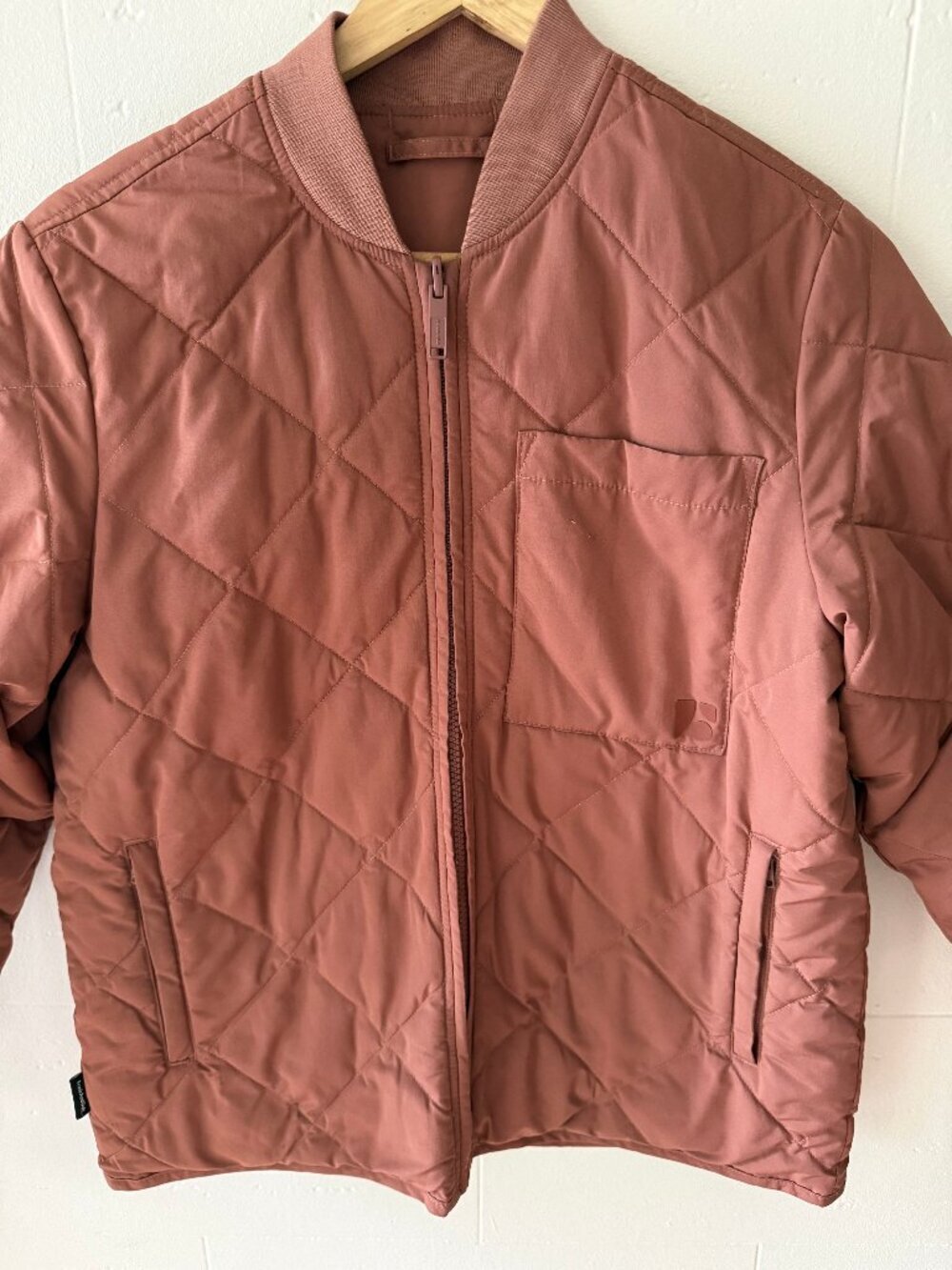 Frank & Oak | The Skyline Reversible Quilted Bomber in Rustic Brown | Small - Picture 3 of 13